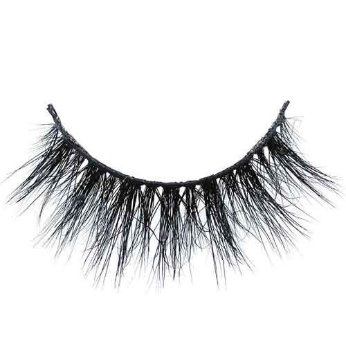 A Miami Style Eyelash